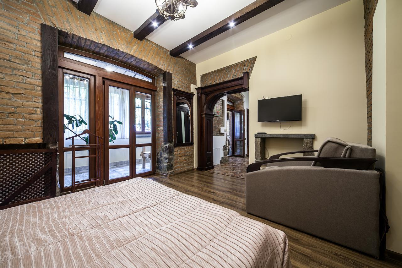 Vip Castle Apartmens Λβιβ Εξωτερικό φωτογραφία