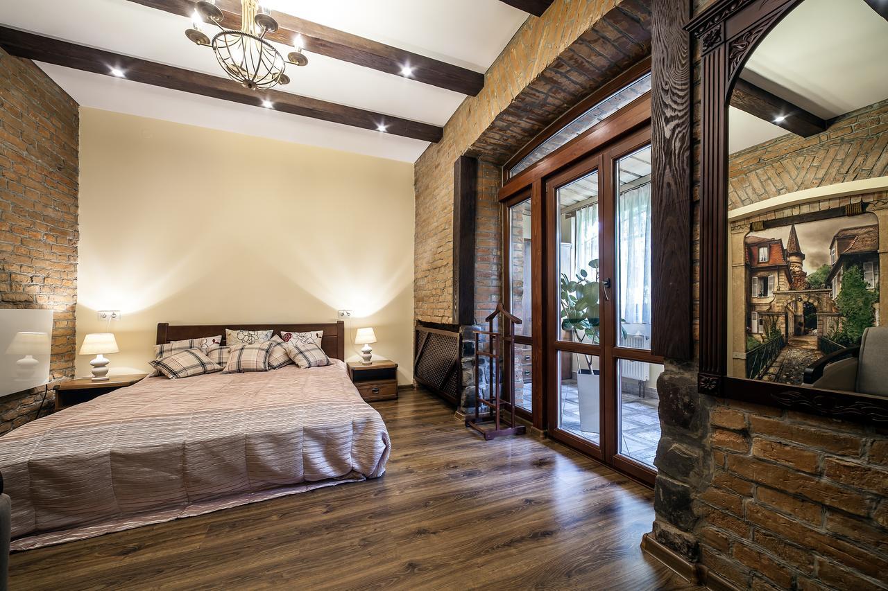 Vip Castle Apartmens Λβιβ Εξωτερικό φωτογραφία